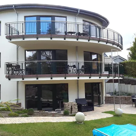 Kama Ferienhaeuser Haus Karola *