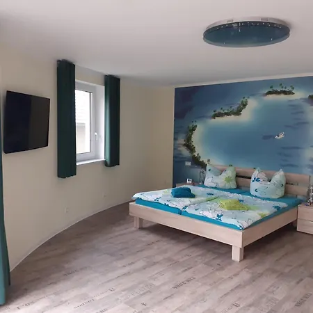 Kama Ferienhaeuser Haus Karola בית נופש *