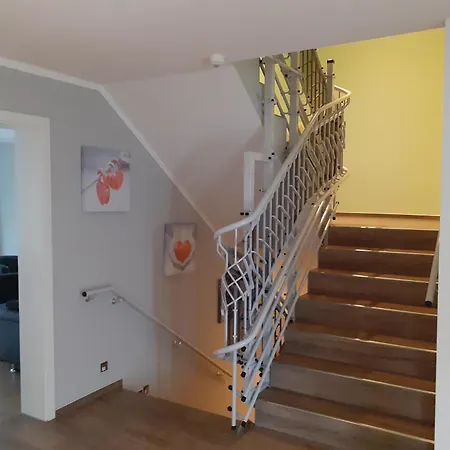Kama Ferienhaeuser Haus Karola בית נופש ונדיש ריץ