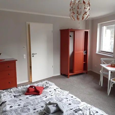 Kama Ferienhaeuser Haus Karola בית נופש *