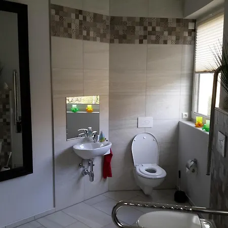 Kama Ferienhaeuser Haus Karola בית נופש ונדיש ריץ