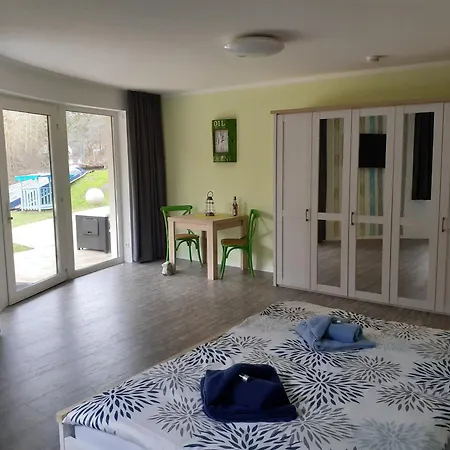 בית נופש Kama Ferienhaeuser Haus Karola ונדיש ריץ