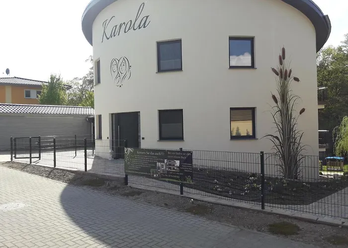 Kama Ferienhaeuser Haus Karola Semesterbostad Wendisch Rietz